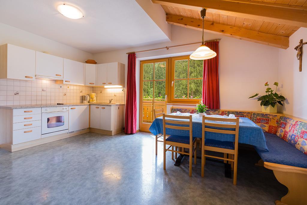 Bed and Breakfast Garni Bergland Racines Zewnętrze zdjęcie