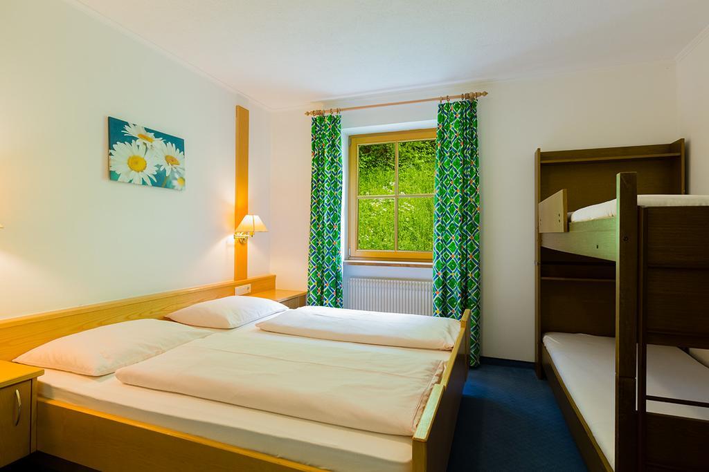 Bed and Breakfast Garni Bergland Racines Zewnętrze zdjęcie